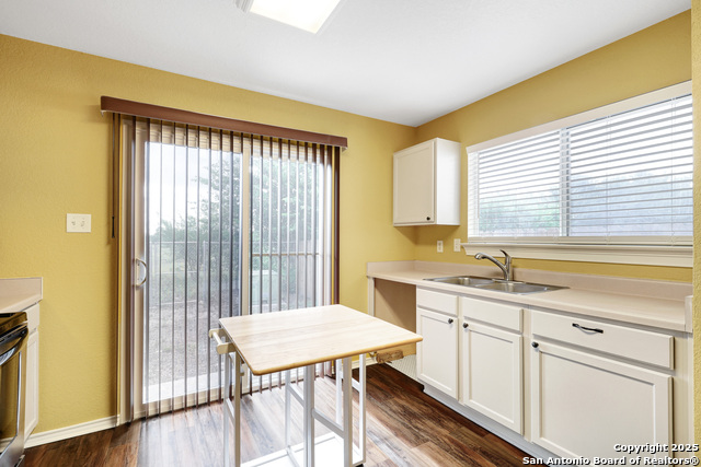 Listing photo id 7 for 8806 Mission Top
