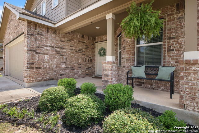Listing photo id 1 for 29616 Winter Copper