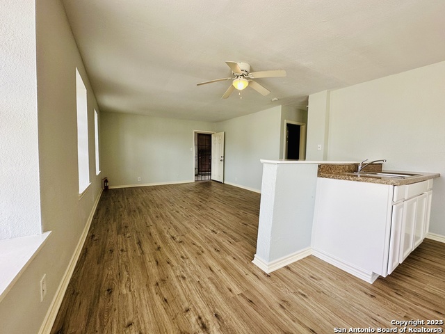 Image 2 of 8 For 749 Leal St  2