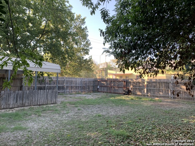 Image 34 of 34 For 588 Castell Ave S