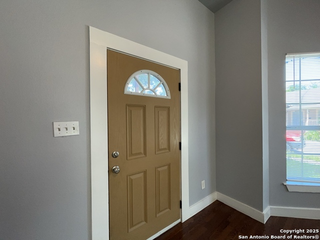 Image 17 of 21 For 222 Cadwallader St  1