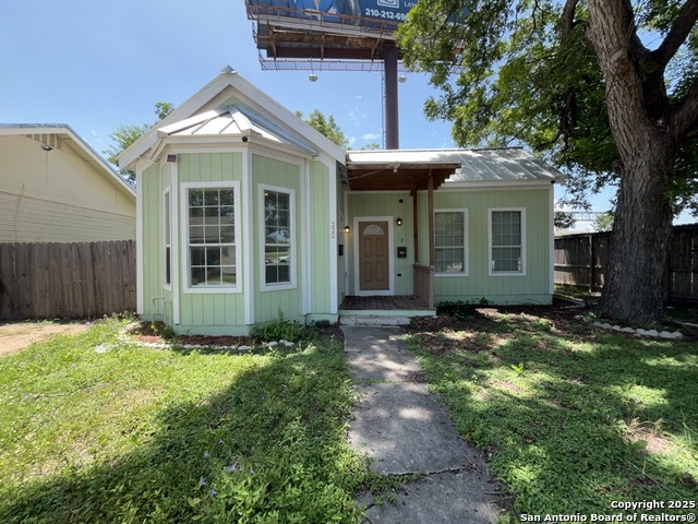 Image 20 of 21 For 222 Cadwallader St  1