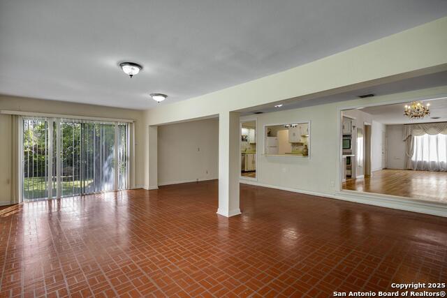 Image 18 of 31 For 2407 Kings Hwy W