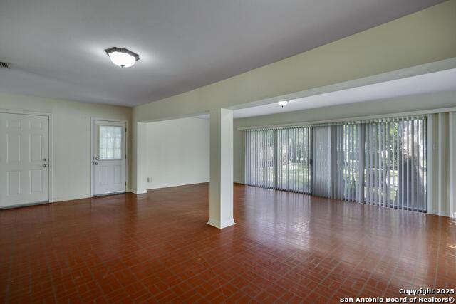 Image 19 of 31 For 2407 Kings Hwy W