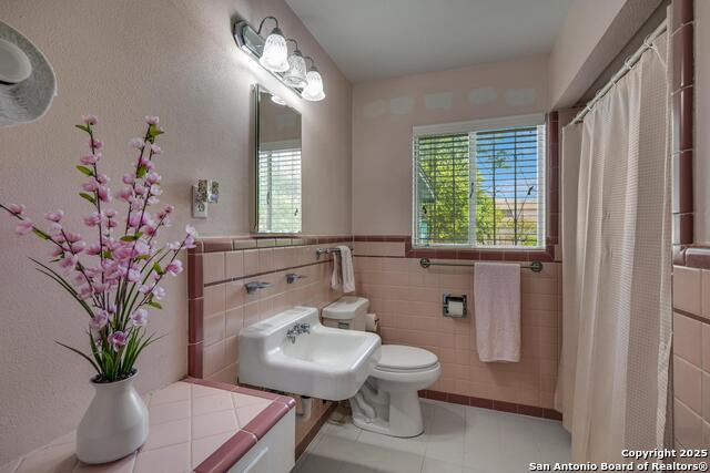 Image 22 of 31 For 2407 Kings Hwy W