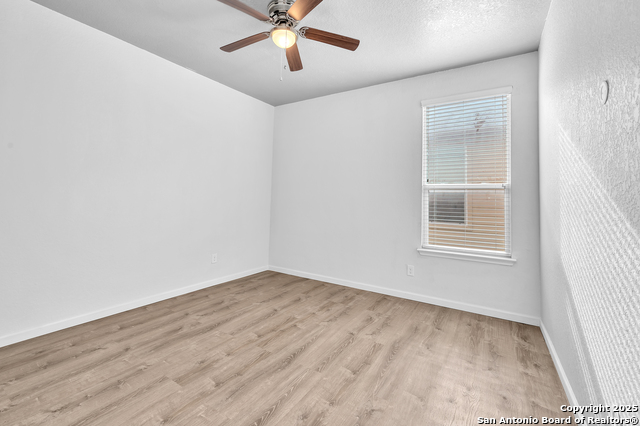 Image 20 of 32 For 13410 Canyon Meadows