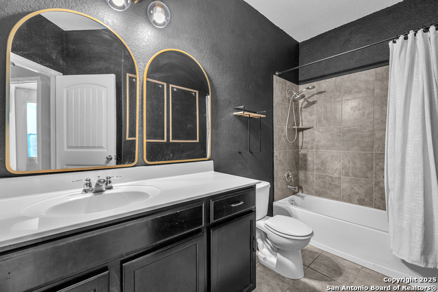 Image 21 of 32 For 13410 Canyon Meadows
