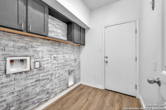 Image 26 of 32 For 13410 Canyon Meadows