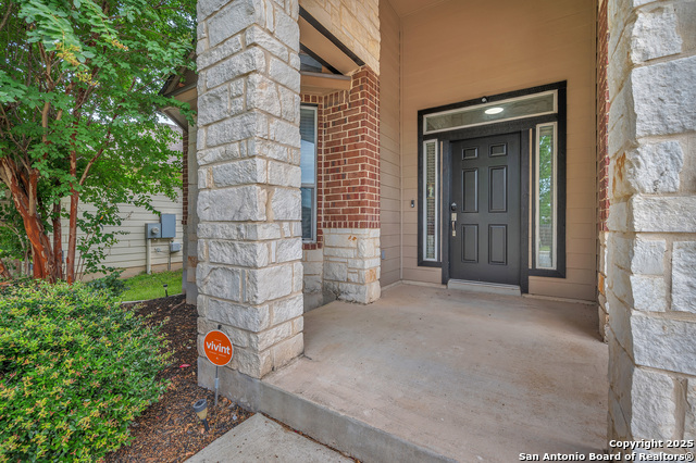 Image 4 of 32 For 13410 Canyon Meadows
