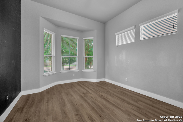Image 7 of 32 For 13410 Canyon Meadows