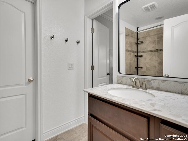 Image 32 of 49 For 25603 Singing Rain