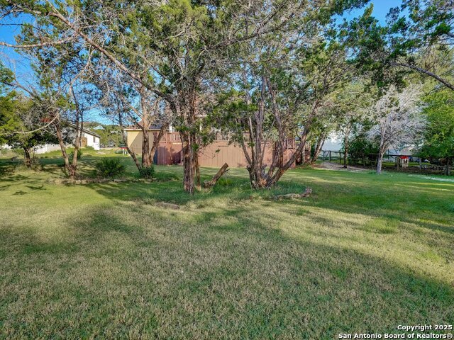 Image 41 of 49 For 25603 Singing Rain