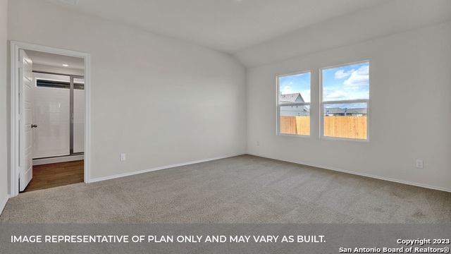 Listing photo id 14 for 449 Payton Drive