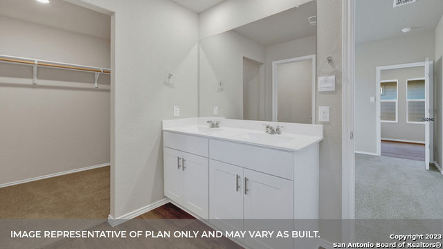 Listing photo id 17 for 449 Payton Drive