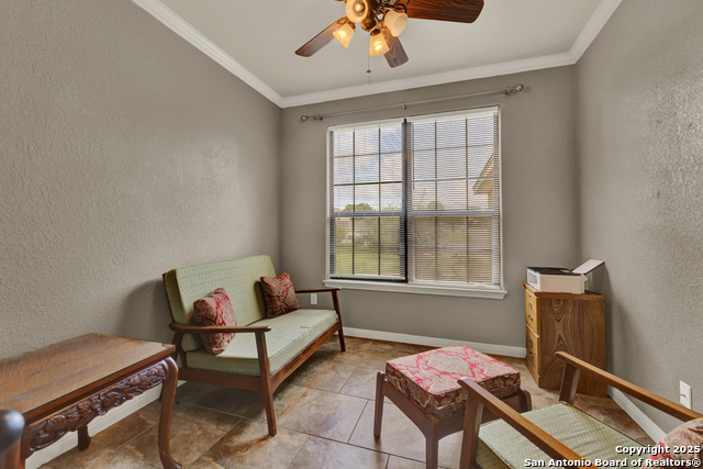 Listing photo id 8 for 1415 Allison