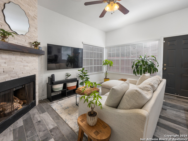 Image 10 of 23 For 22 Cross  