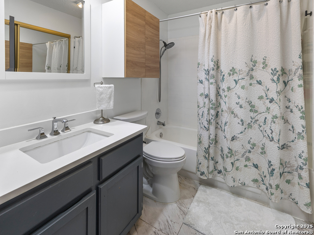 Image 16 of 23 For 22 Cross  