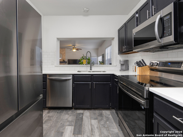 Image 2 of 23 For 22 Cross  