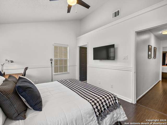 Image 20 of 23 For 22 Cross  