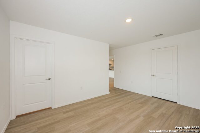 Image 9 of 16 For 11915 Cink  