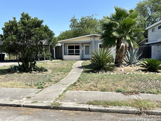 Image 4 of 63 For 223 Nash Blvd