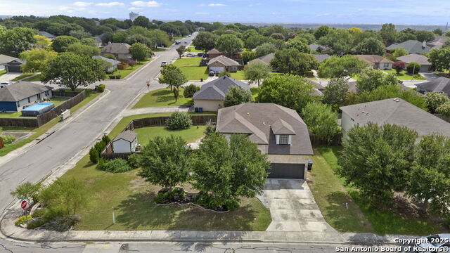 Listing photo id 0 for 2105 Hazelwood