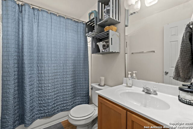 Listing photo id 27 for 2105 Hazelwood