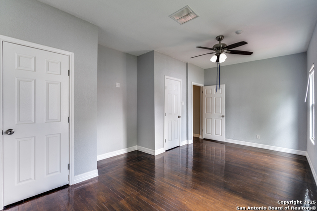 Image 11 of 25 For 1031 Avant Ave.