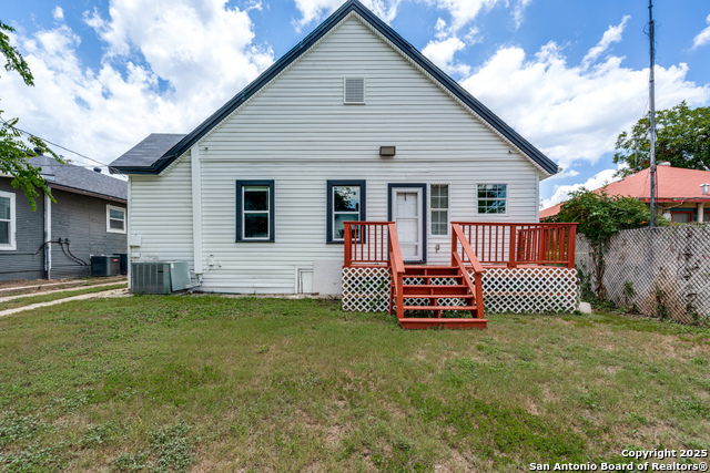 Image 23 of 25 For 1031 Avant Ave.