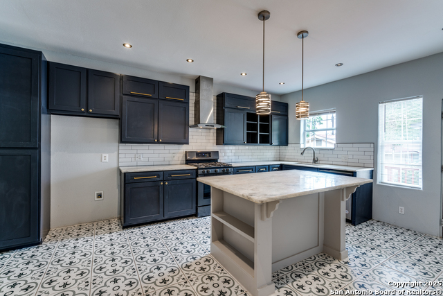 Image 3 of 25 For 1031 Avant Ave.