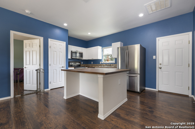 Image 10 of 29 For 421 Cimarron