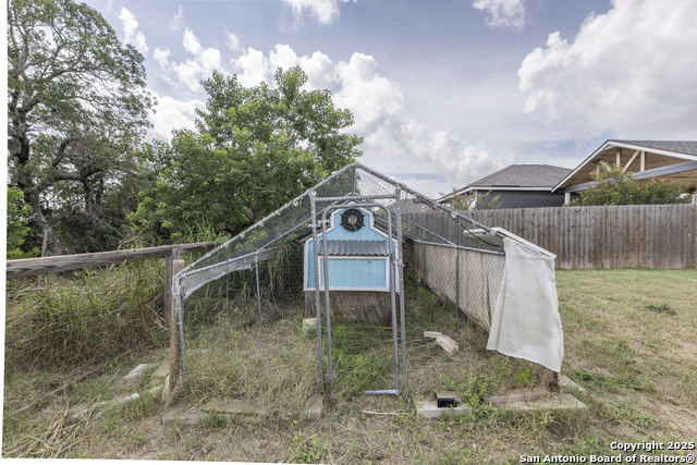 Image 19 of 29 For 421 Cimarron