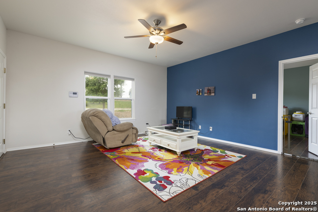 Image 4 of 29 For 421 Cimarron