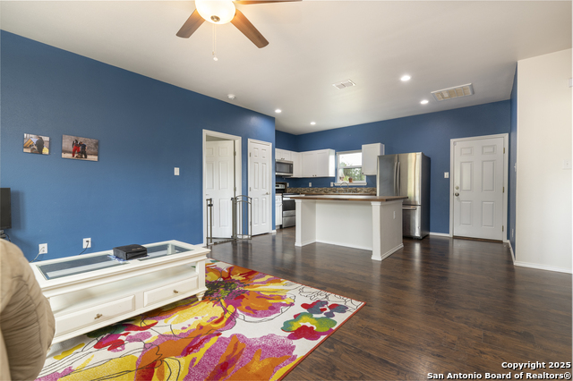 Image 5 of 29 For 421 Cimarron