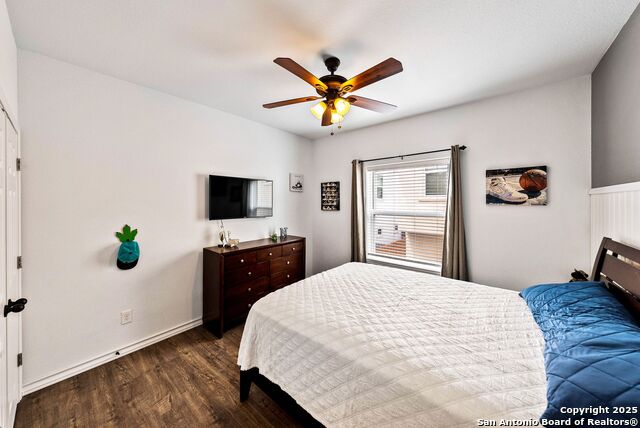 Image 23 of 43 For 2850 Moncayo Dr