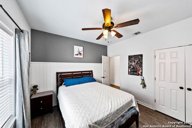 Image 24 of 43 For 2850 Moncayo Dr