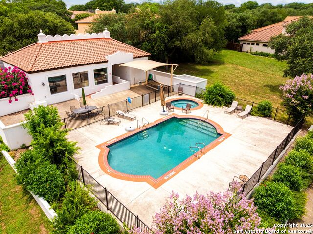 Image 32 of 43 For 2850 Moncayo Dr