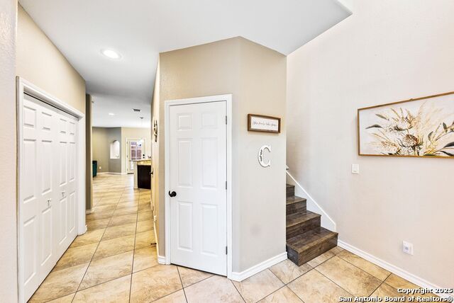 Image 4 of 43 For 2850 Moncayo Dr