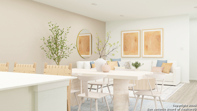 Listing photo id 6 for 11702 Carolina Rose