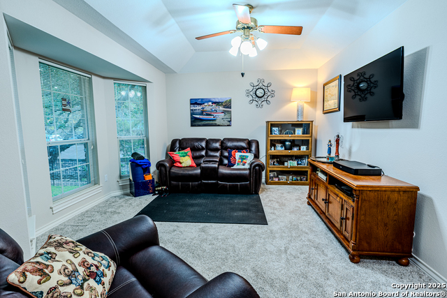 Image 23 of 40 For 26026 Oak Nest Ln