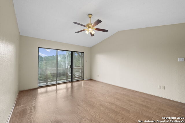 Listing photo id 18 for 12904 Wells Fargo