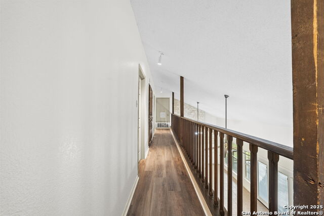 Listing photo id 24 for 12904 Wells Fargo