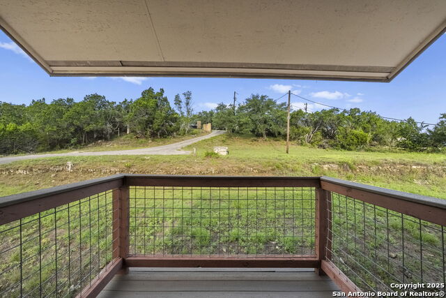 Listing photo id 32 for 12904 Wells Fargo
