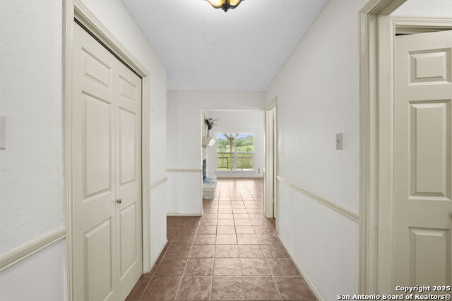 Listing photo id 4 for 12904 Wells Fargo