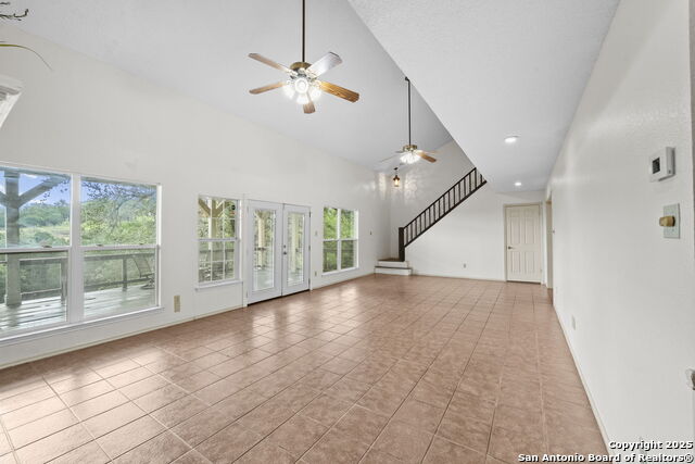 Listing photo id 5 for 12904 Wells Fargo
