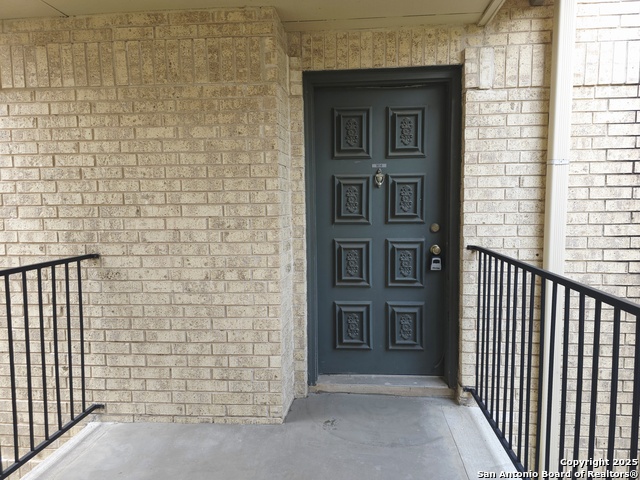 Listing photo id 15 for 11843 Braesview  1814