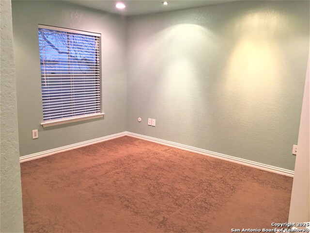 Image 11 of 18 For 551 Terminal Loop D8