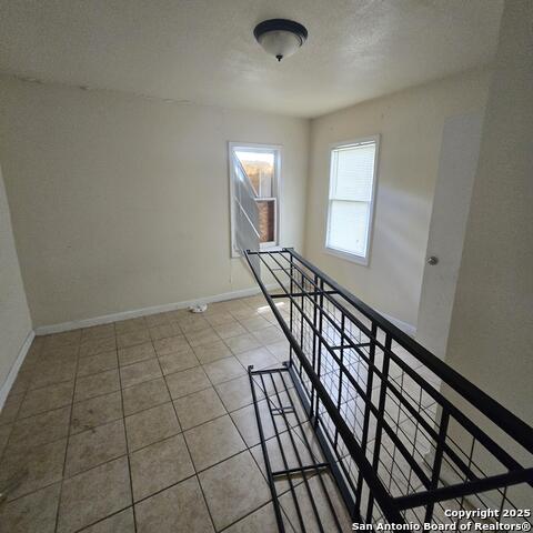 Listing photo id 2 for 503 Ferris Ave.