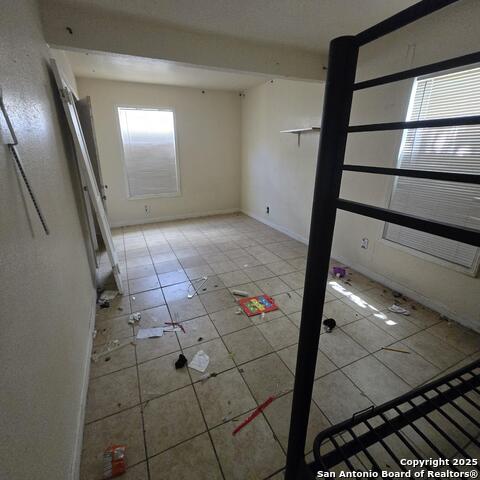 Listing photo id 3 for 503 Ferris Ave.