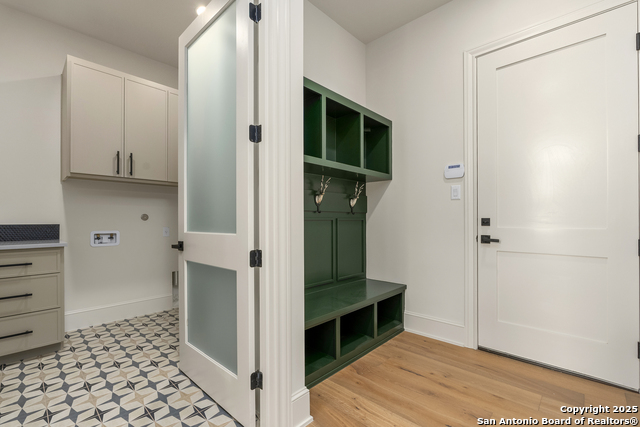 Listing photo id 28 for 8191 Blue Oak Way